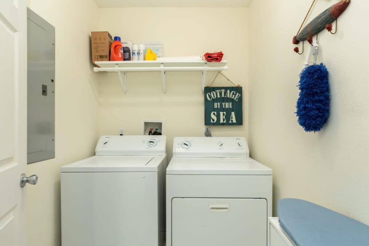 Casa De Las Olas - Huge Fenced Yard, Massive Outdoor Shower, Great Breezes From Deck! Surfside Beach Exterior photo