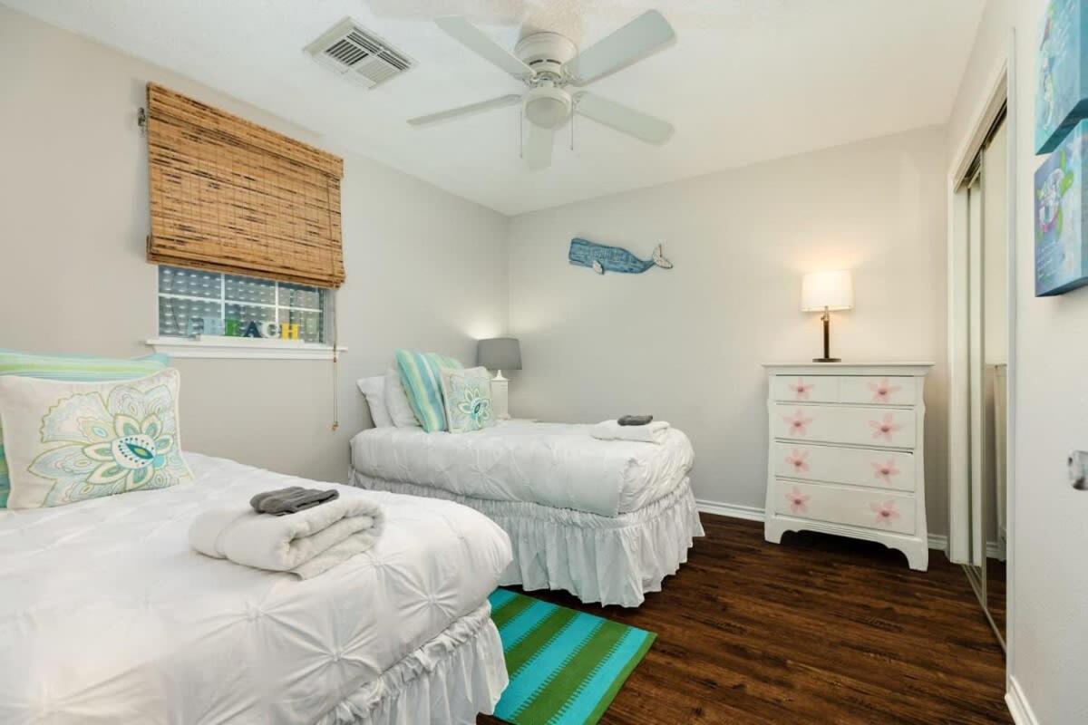 Casa De Las Olas - Huge Fenced Yard, Massive Outdoor Shower, Great Breezes From Deck! Surfside Beach Exterior photo