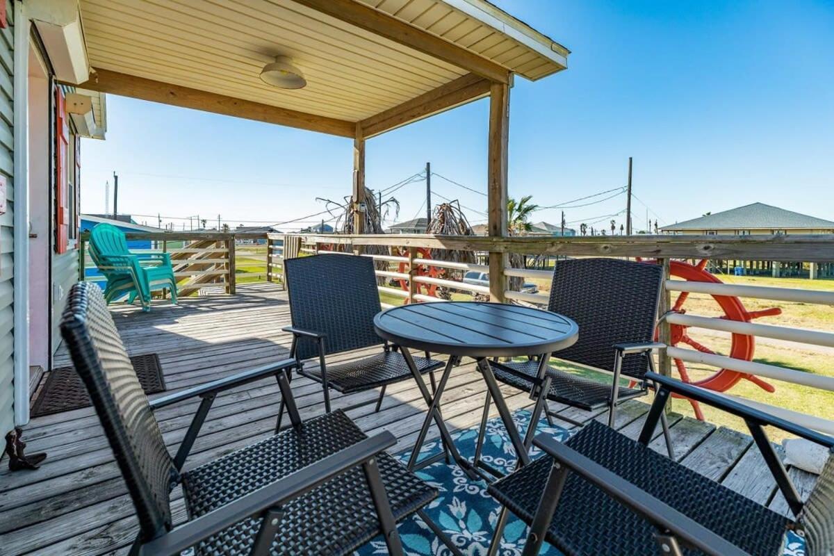 Casa De Las Olas - Huge Fenced Yard, Massive Outdoor Shower, Great Breezes From Deck! Surfside Beach Exterior photo