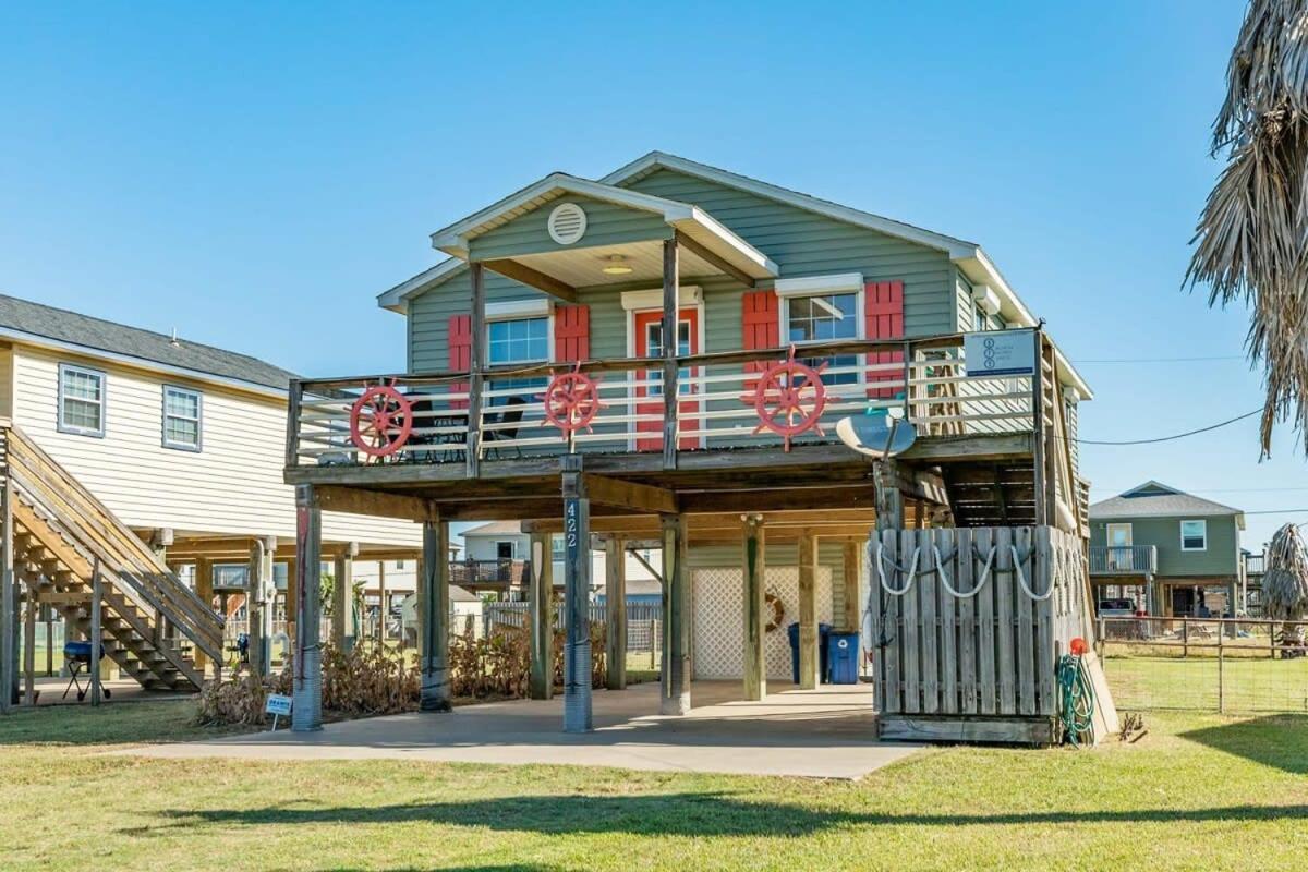 Casa De Las Olas - Huge Fenced Yard, Massive Outdoor Shower, Great Breezes From Deck! Surfside Beach Exterior photo